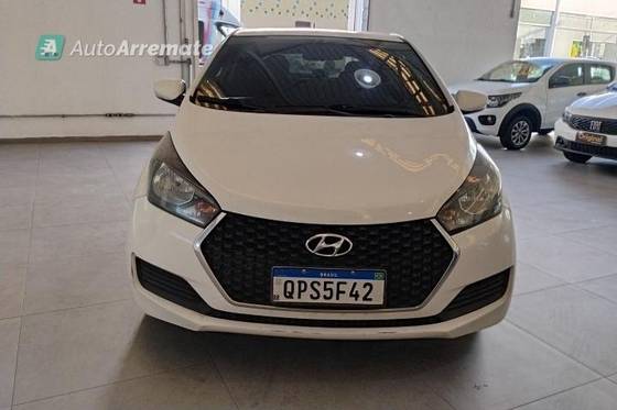 HYUNDAI HB20 1.6 COMFORT PLUS 16V FLEX 4P AUTOMÁTICO HYUNDAI HB20 1.6 COMFORT PLUS 16V FLEX 4P AUTOMÁTICO